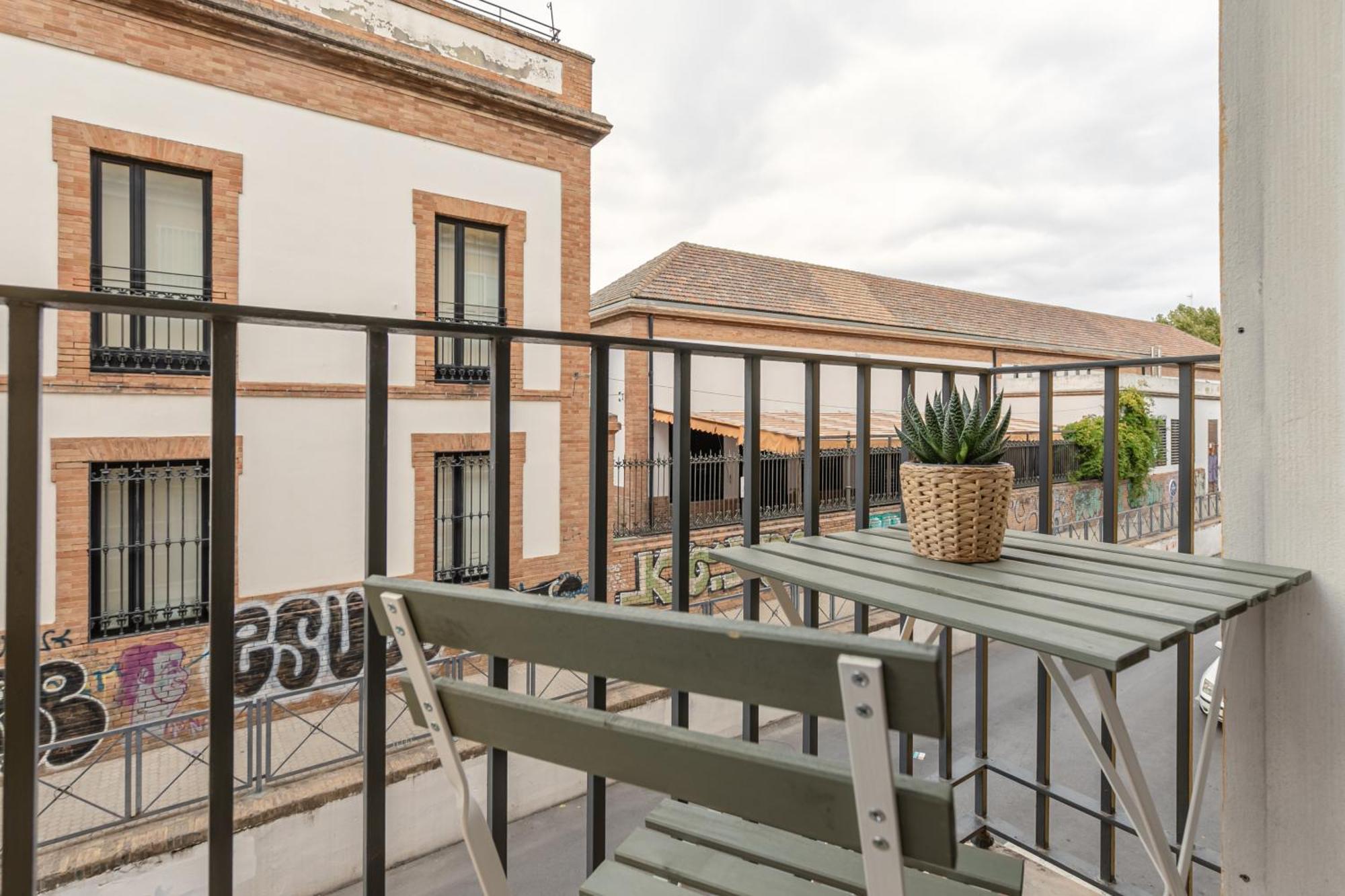 Isg Apartments Becquer Free Parking Inside The Building Sevilla Kültér fotó