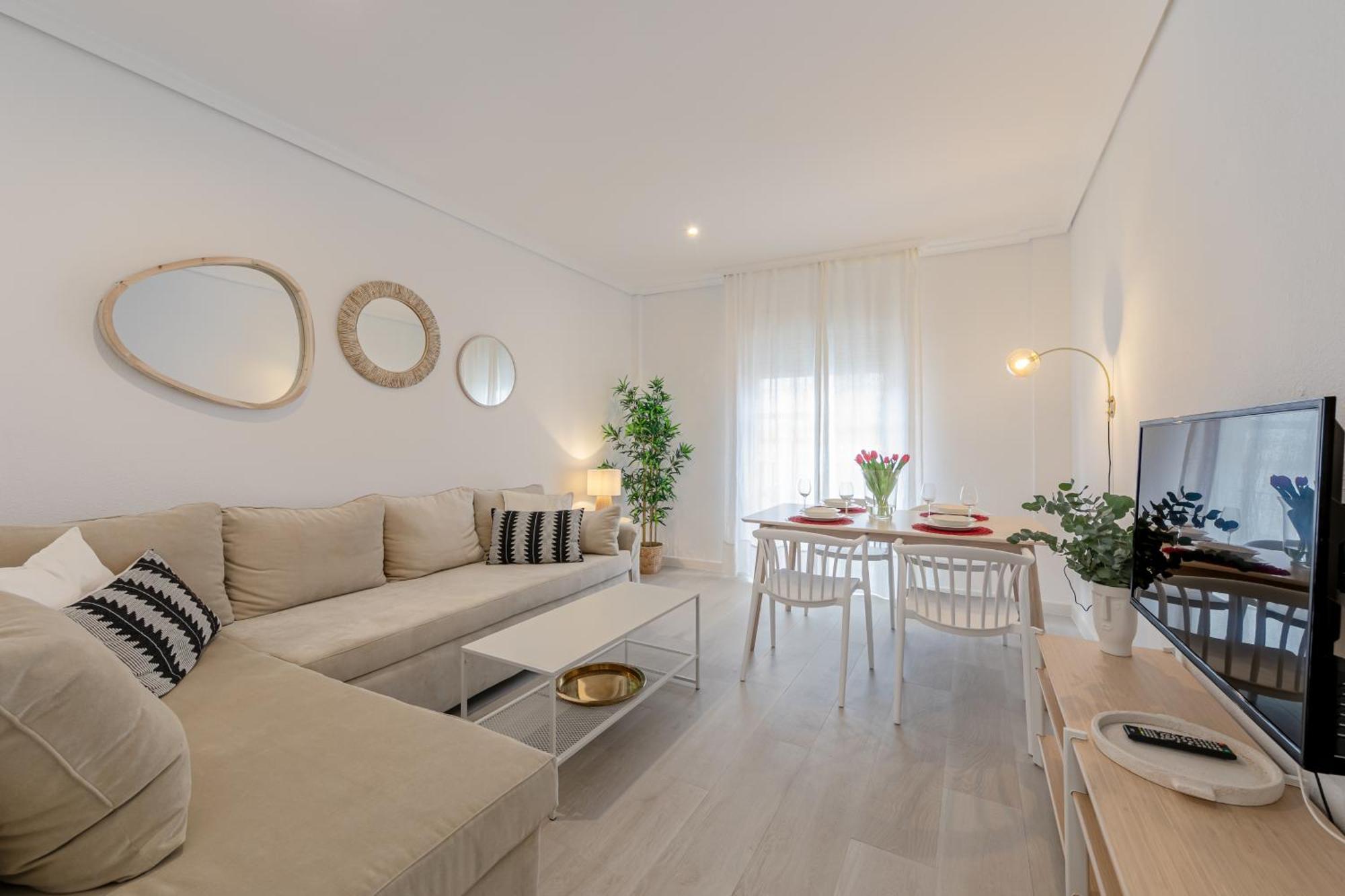 Isg Apartments Becquer Free Parking Inside The Building Sevilla Kültér fotó